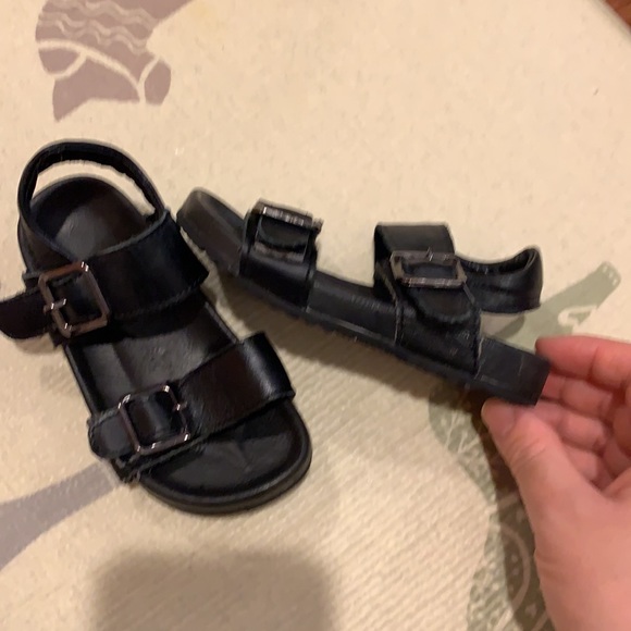 Kid’s shoes - Picture 4 of 5